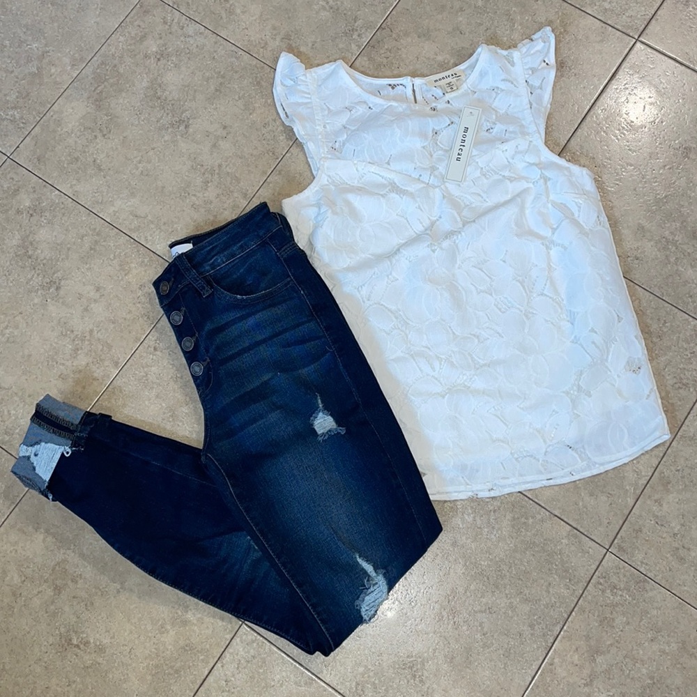 NWT! Adorable white crochet lace top